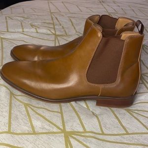 Cognac Chelsea Boots